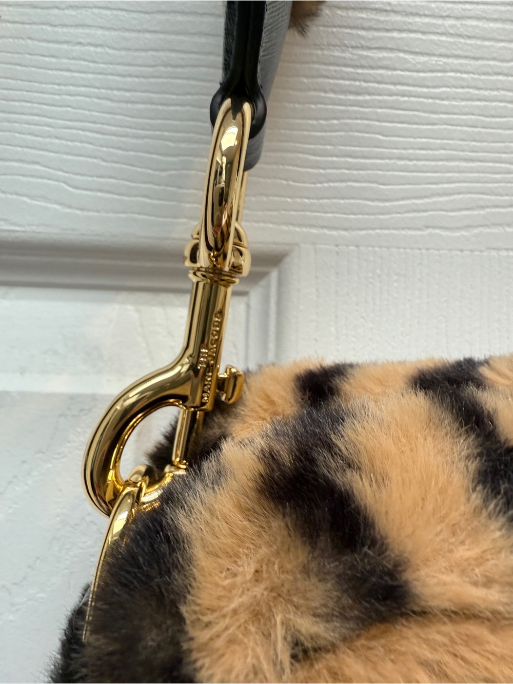Marc Jacobs Snapshot Faux Fur Tiger - Picture 4 of 8